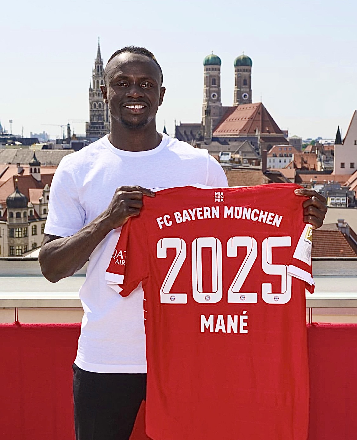 Bayern Announce the Signing of Sadio Mané